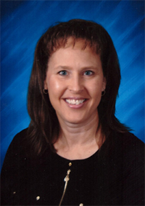 headshot of your instructor, Amy Riccio